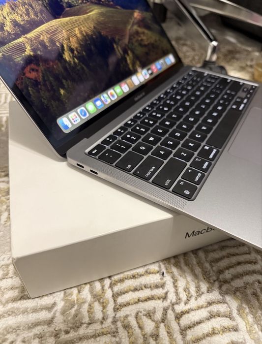 Срочно ! Macbook air m1 silver 2025
