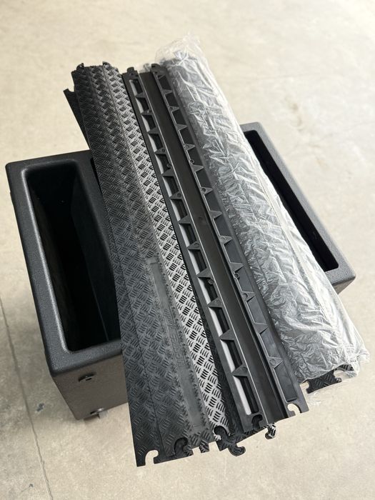 Vand covorase pentru cabluri