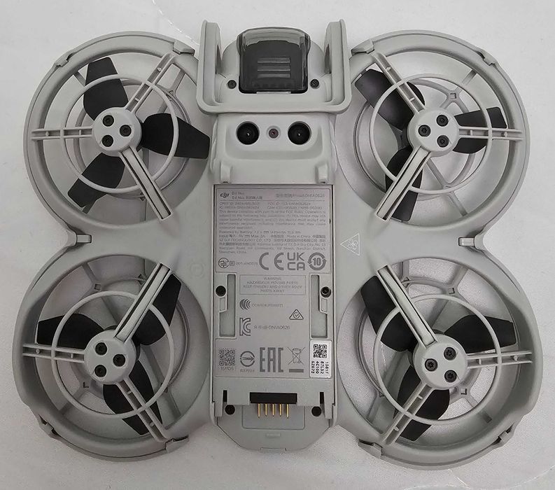 Дрон квадрокоптер DJI NEO Fly more combo