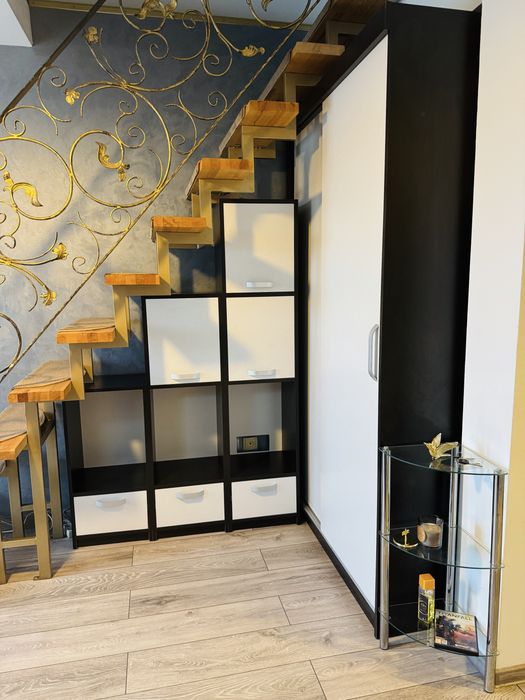 Inchiriez apartament cu  2 camere in regim hotelier