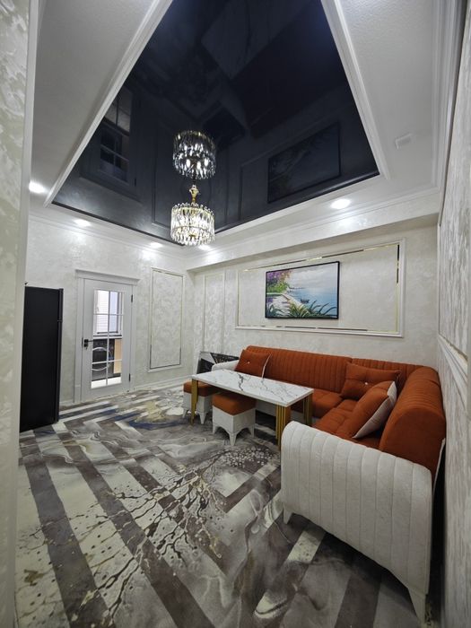 Срочно продаётся 2 комнатная квартира на 8 этаже 8 этажного дома