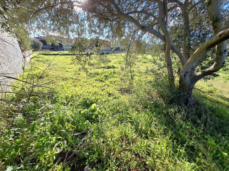 Продава се парцел в регулация с площ 205 м2 в Аспровалта, Гърция