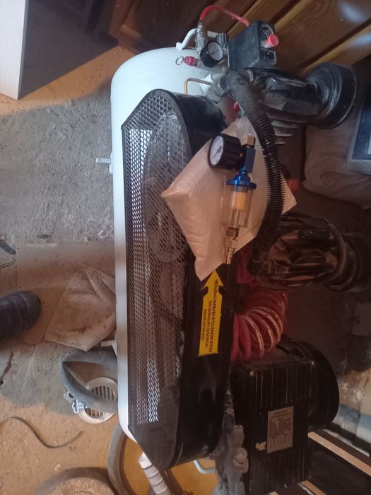 Продам Вакуумный компрессор