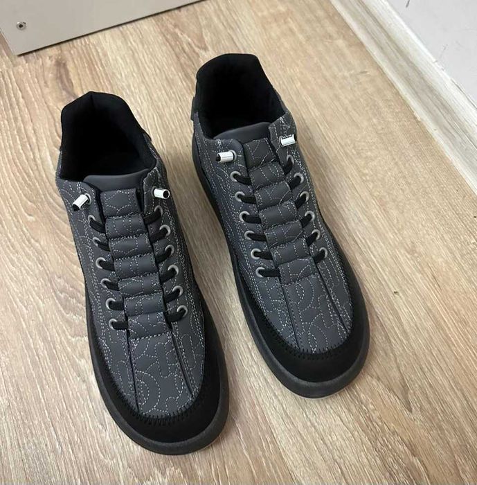 Мужская кроссовка