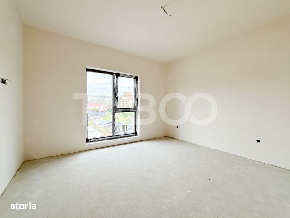 Casa de vanzare cu 4 camere in Floresti zona Muzeul Apei tip duplex