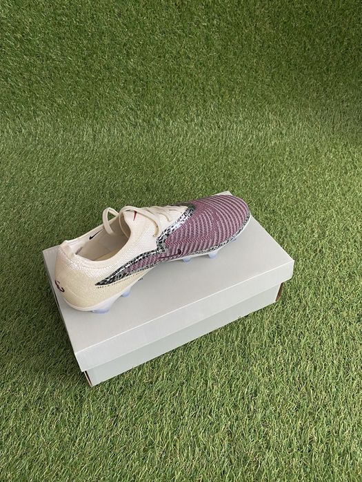 Ghete fotbal Phantom 6 Low Elite