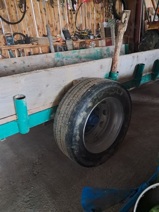 Remorcă pentru tractor