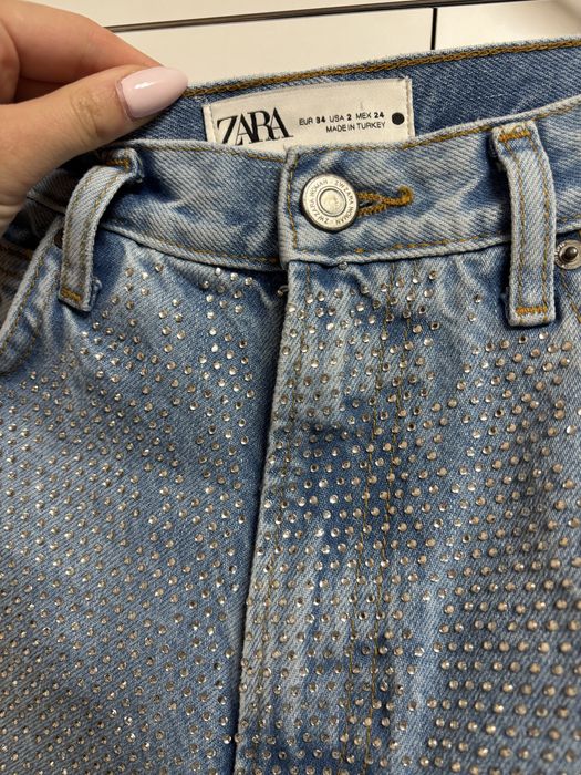 Брокатени дънки с диаманти Зара