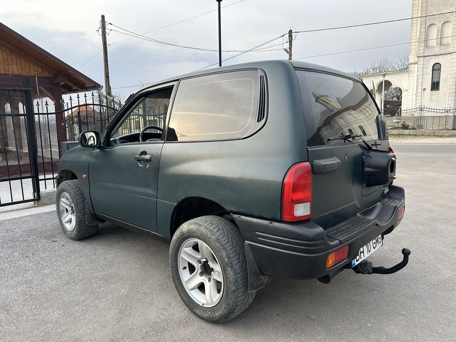 Suzuki Grand Vitara 2.0i Benzina 128 CP