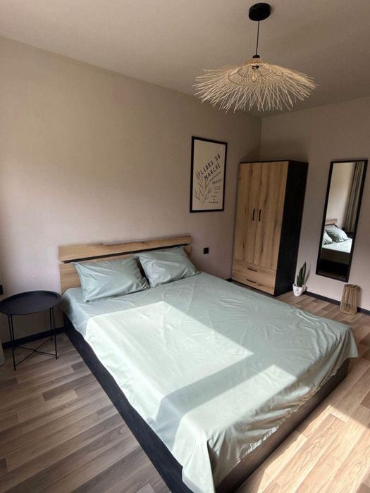 Тристаен апартамент в ж.к. Хиподрума.