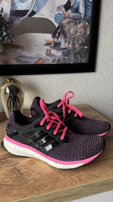 Дамски маратонки Adidas номер 39