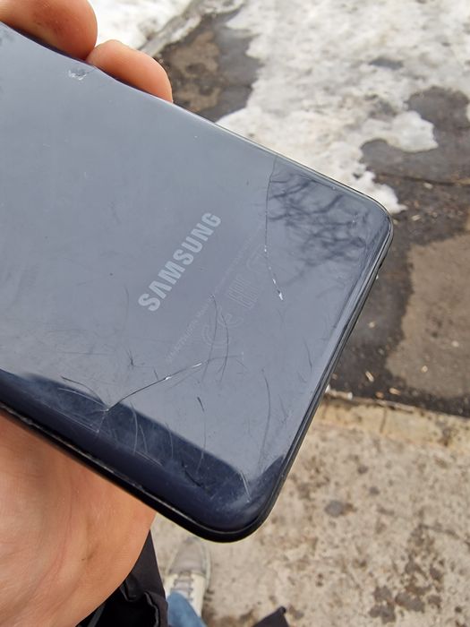 Срочная продажа 4/128гб