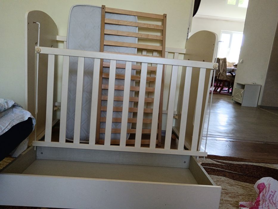 Манежы деревянные