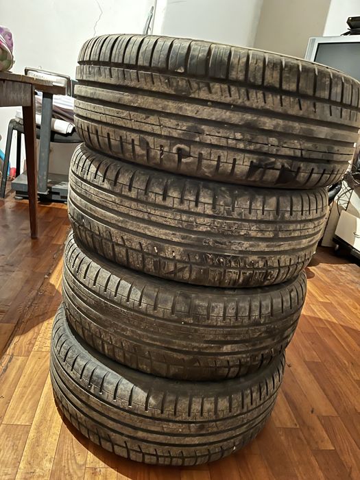 Летние резины.  ,