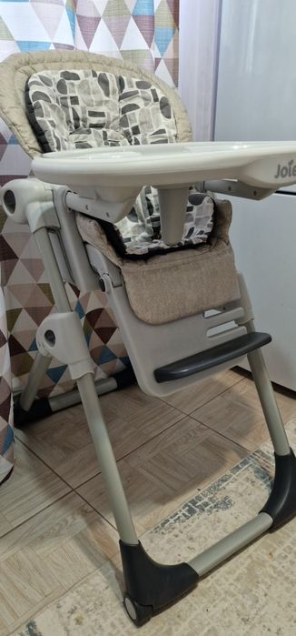 Детский столик для кормления