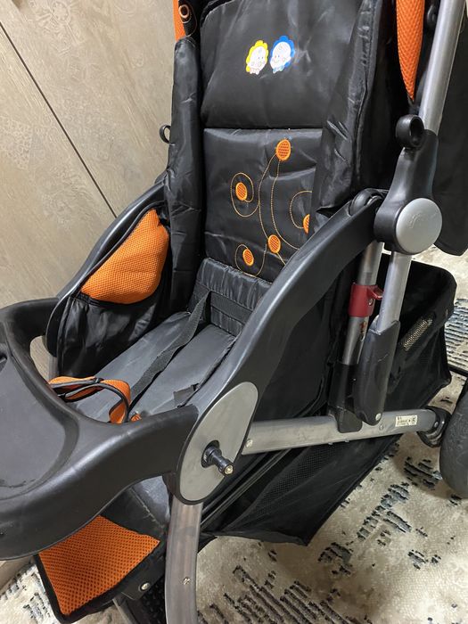 Каляска в хорошем состоянии