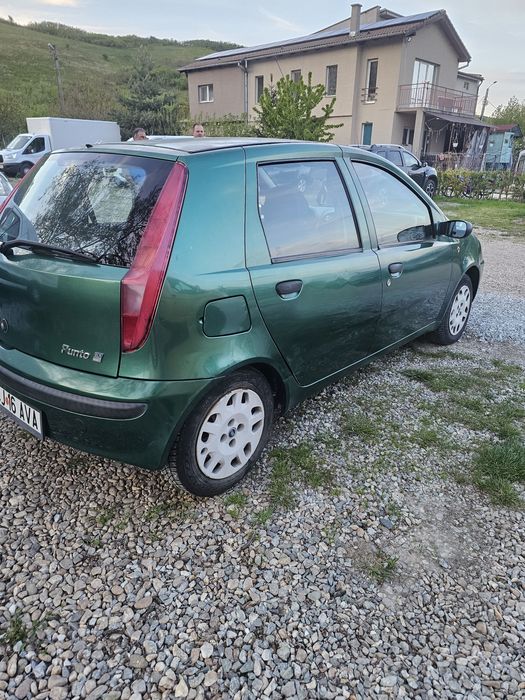 Vând fiat punto  II