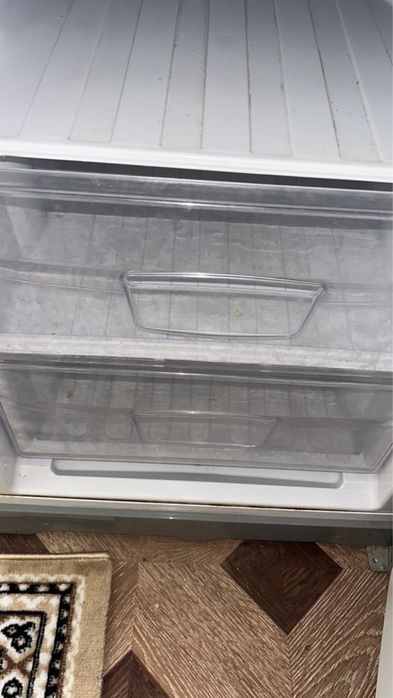 Холодильник indesit