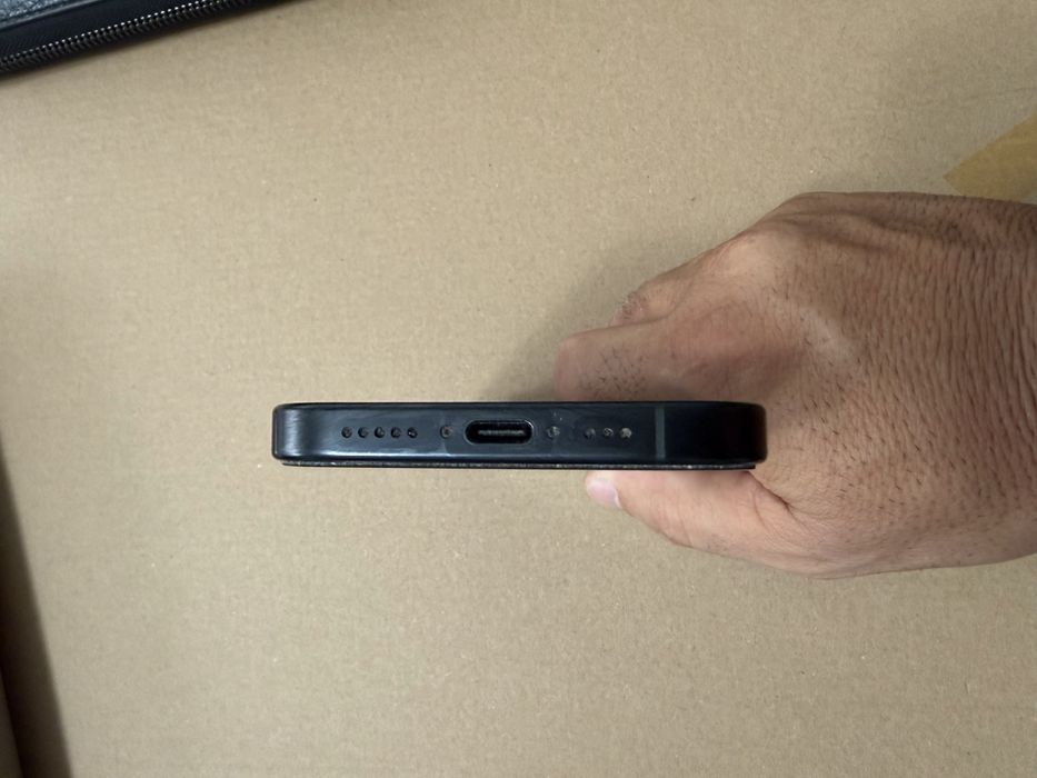Iphone 16 pro  перфектен