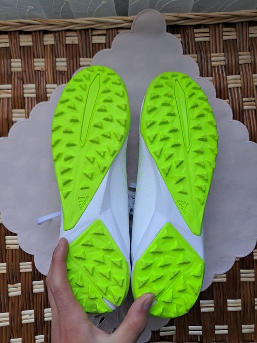 Ghete fotbal Adidas predator