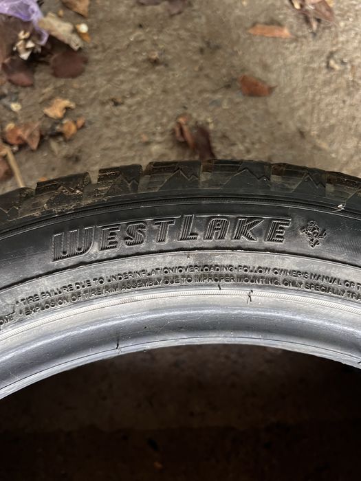 Зимние шины комплект