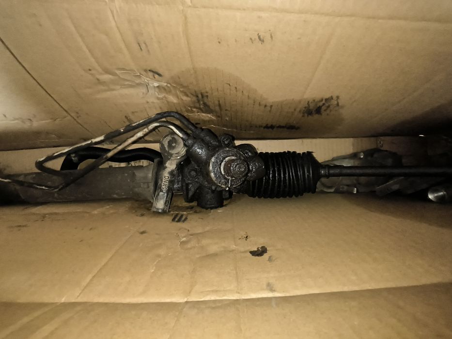 Рулевая рейка от nissan rness