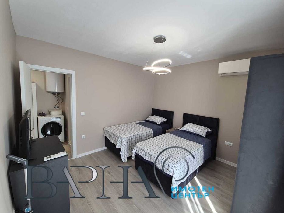 Дава се под наем Тристаен апартамент в Варна, Бриз - 85 кв.м за 698.19 € - Снимка #7