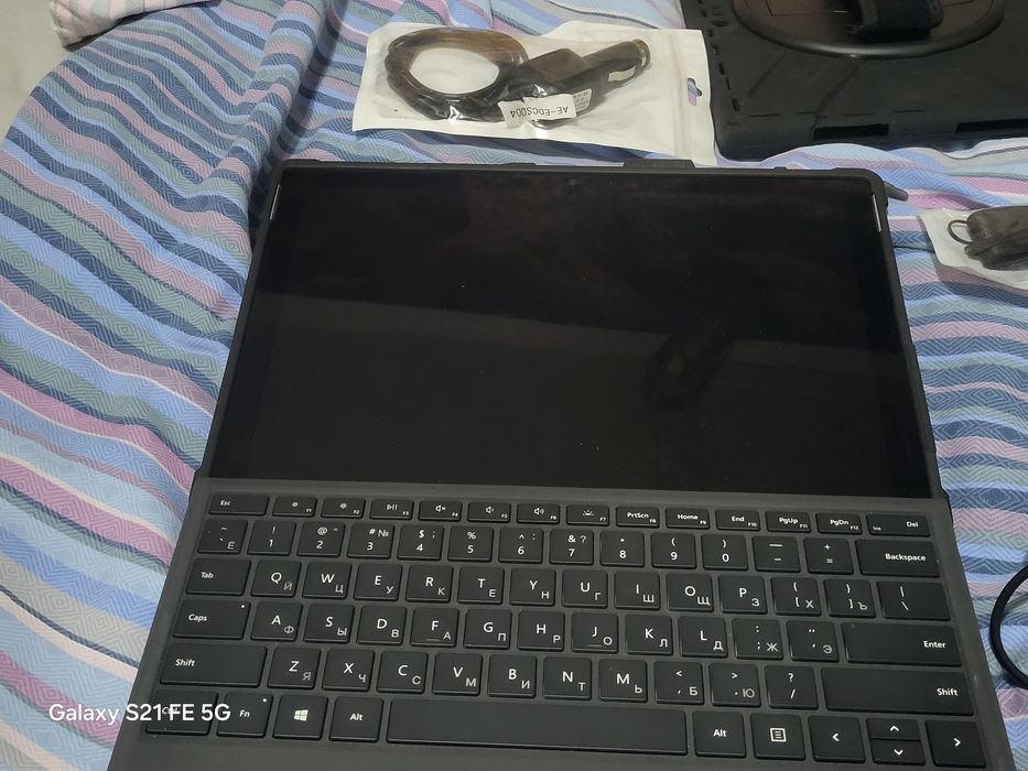 Microsoft Surface Pro 5 i5 / 4gb