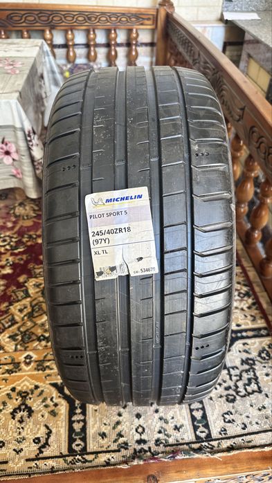Michelin PILOT SPORT 5 245/40ZR18 (97Y) XL TL
