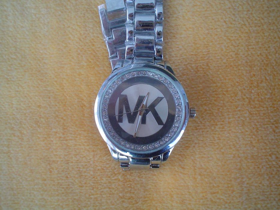 Ceas dama MK, nou