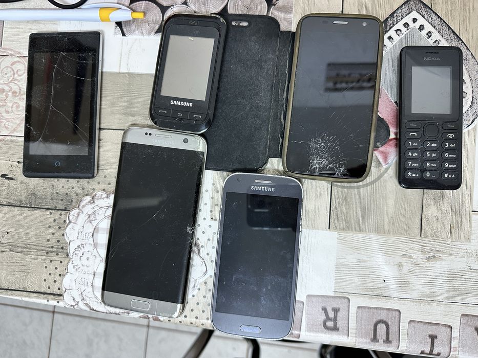 Lot telefoane Samsung, Nokia, Zte