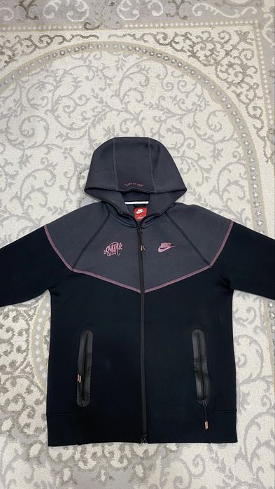 Nike tech fleece