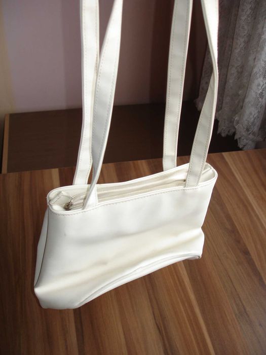 Елегантна дамска чанта