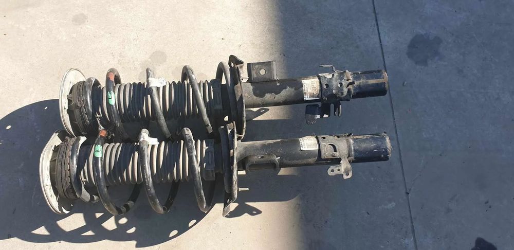 set ansamblu amortizoare telescoape cu arcuri fata 2.2 d 224dt  land rover range rover evoque l538