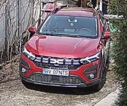 Piese Logan 2, 3, Duster bară spate,grile față.