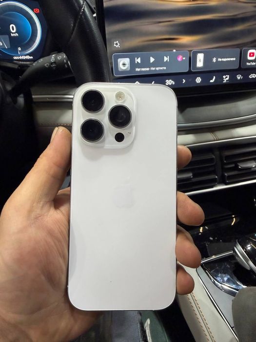 iPhone 16 pro 128 gb