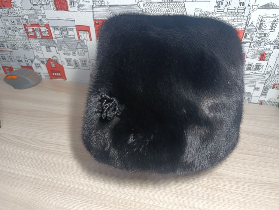 Норковая шапка..