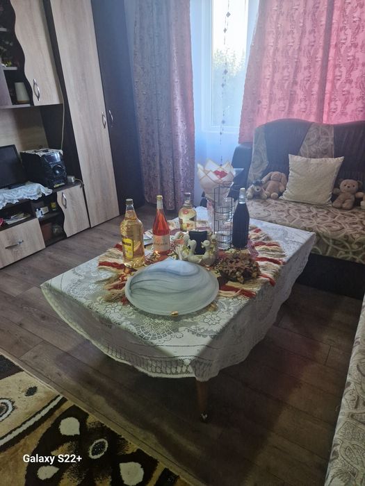 De vânzare mobilă