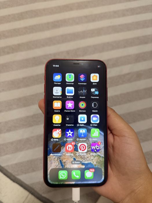 Iphone 11 в красном цвете 128гб