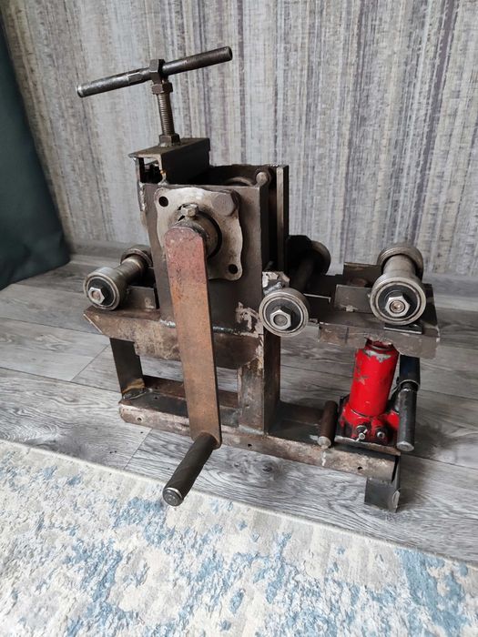 Трубогиб продам  срочно