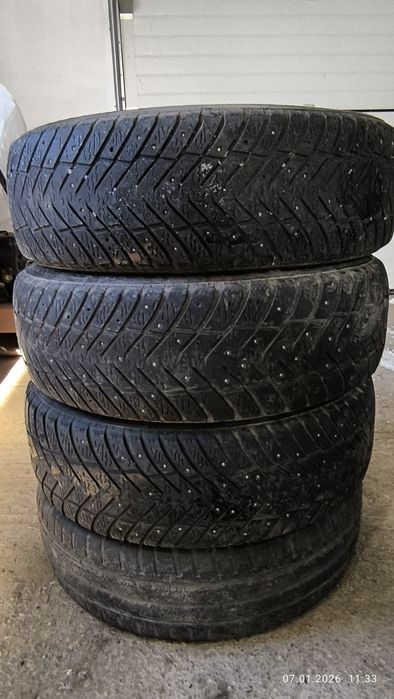 Зимние шины  yokohama