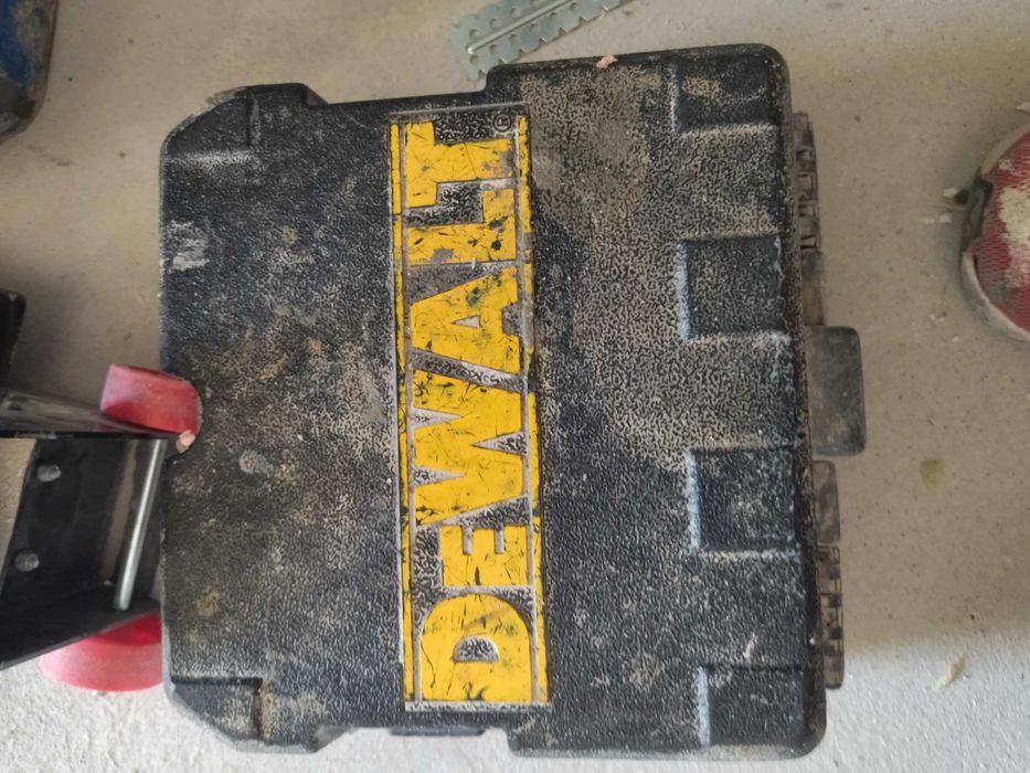 Лазерен нивелир DeWalt