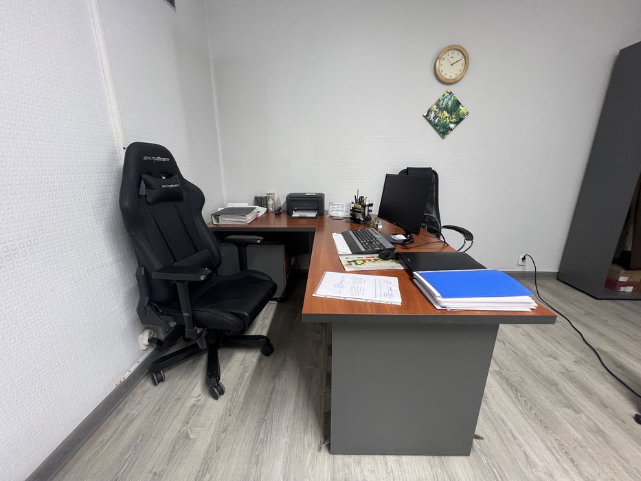 Продам офисную мебель