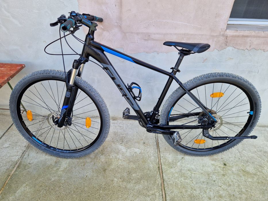 Bicicleta Cube Attention 29