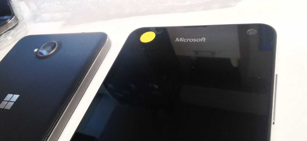 Microsoft Lumia 650 - Windows 10