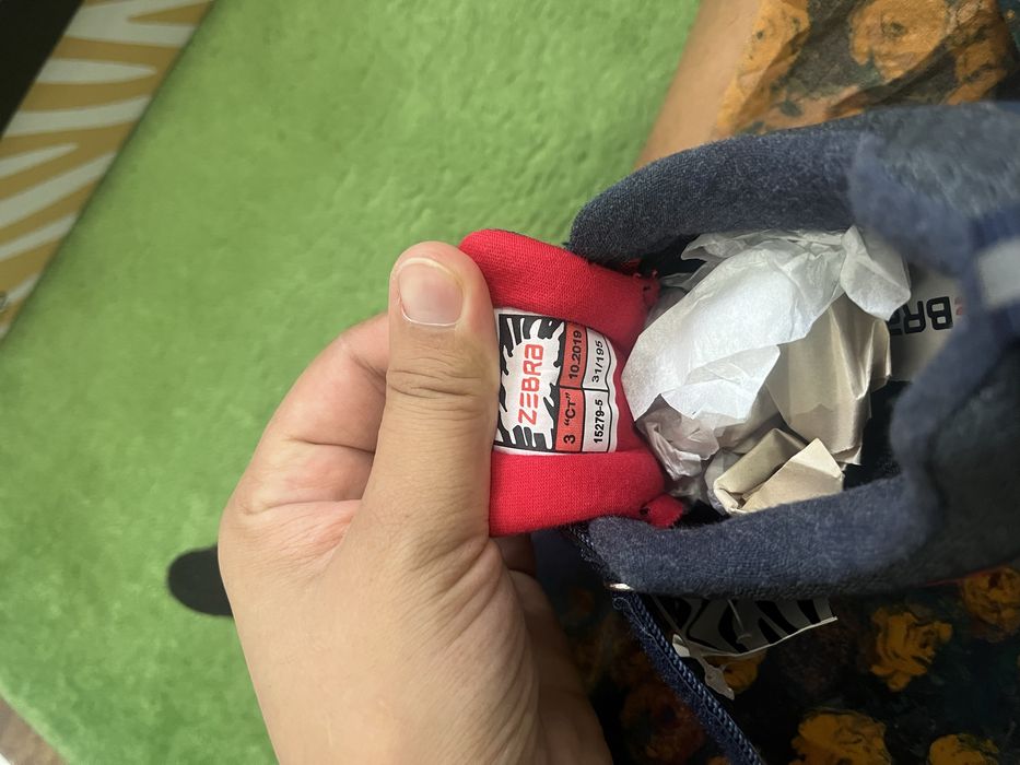 Очень стильные кросы для девочки, внутри хб, 31 р