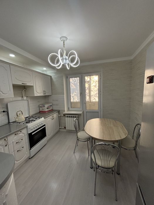 3 комн. квартира в 11 мкр-не