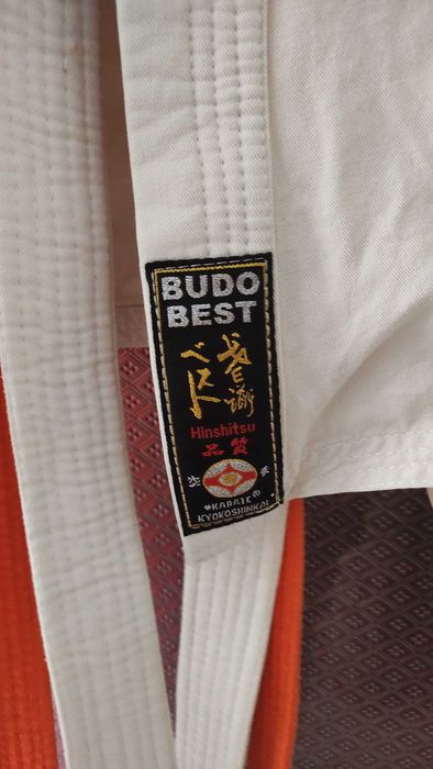 Кимоно с 2 колана и протектори 140см