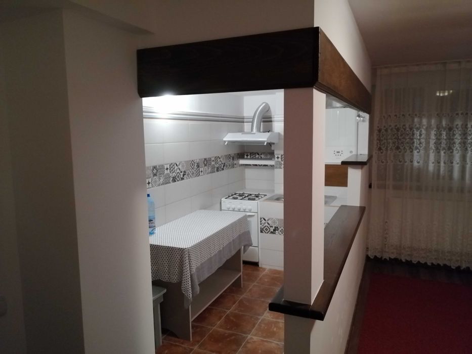 Inchiriez apartament vis-a-vis de promenada bloc nou
