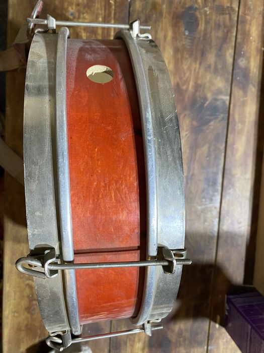 Пионерский барабан .